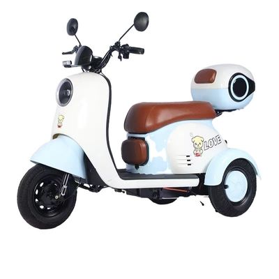 600W मोटर पावर वयस्क के लिए 3 पहिया स्कूटर रियर हब मोटर स्थिति एकीकृत बैटरी