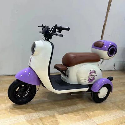 600W मोटर पावर वयस्क के लिए 3 पहिया स्कूटर रियर हब मोटर स्थिति एकीकृत बैटरी